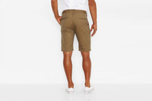 Load image into Gallery viewer, Levi's Commuter 504 Regular Straight Shorts